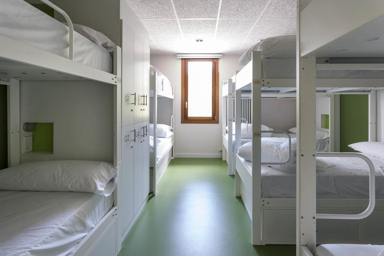 Youth Hostel Non Stop Inn By Irrisarri Land Igantzi Habitación foto